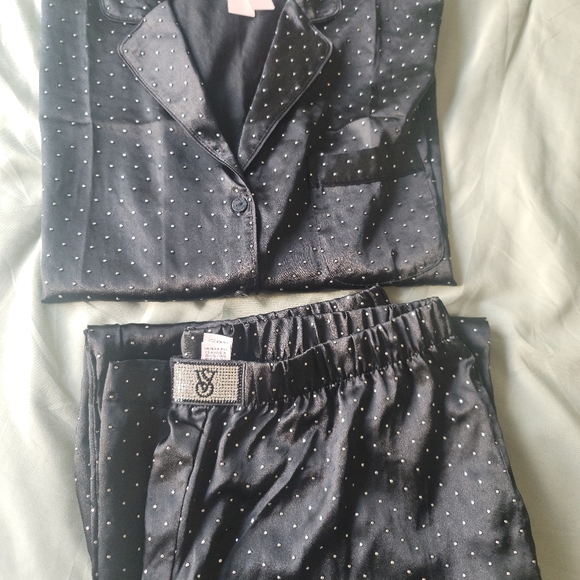 Victoria’s Secret Dew Drop Satin Long Pajama Set Medium - Short NWT - Picture 5 of 7